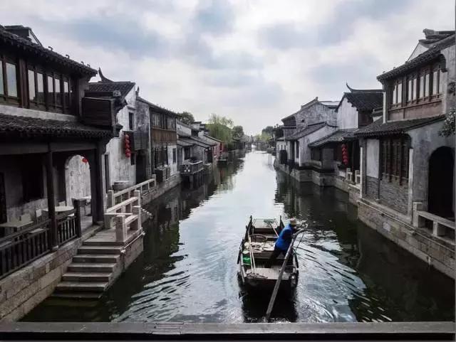 李湘辟谣1560元出售二手毛巾，就是图开心